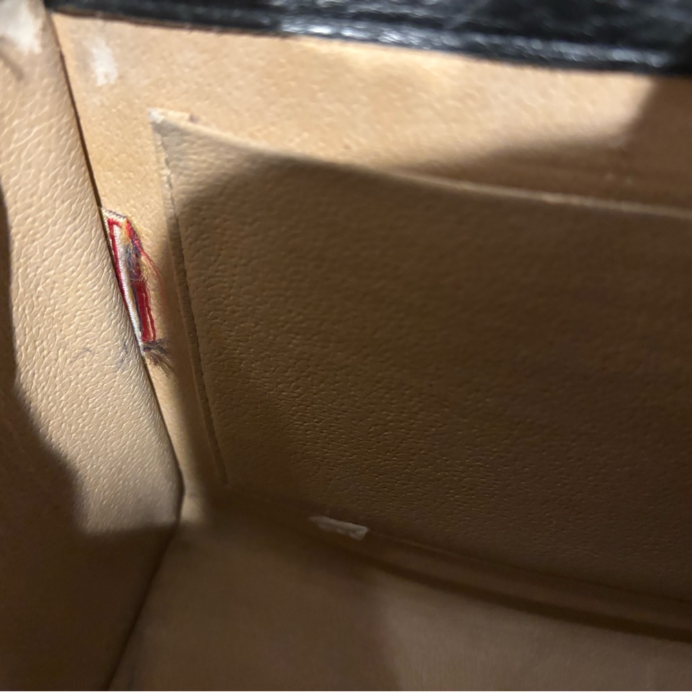 Small Vintage Dooney & Bourke Leather Crossbody Bag - Picture 8 of 10